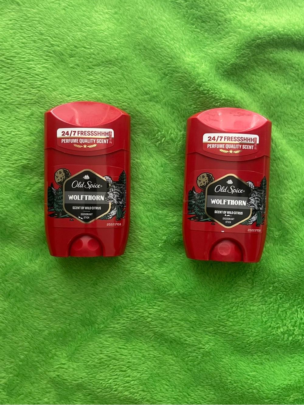 Unused Old Spice Wolfthorn Men's Deodorant Stick - 2pack